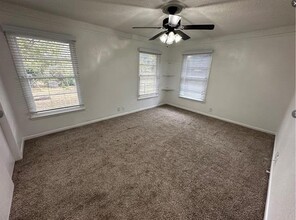 704 Norwood Dr in Hurst, TX - Building Photo - Building Photo