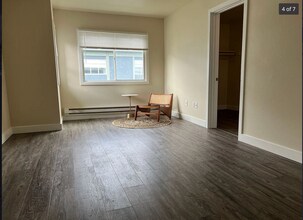 Hilltop Apartments in Tacoma, WA - Building Photo - Interior Photo