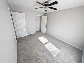 600 S Main St in Mooresville, NC - Foto de edificio - Building Photo