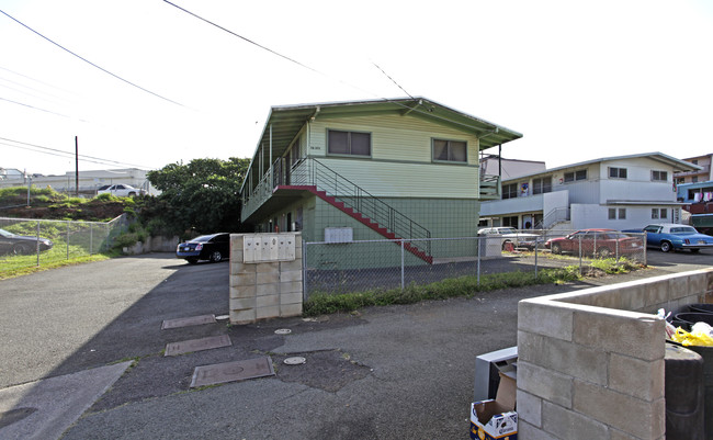 98-095 Lokowai Pl in Aiea, HI - Building Photo - Building Photo