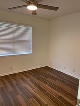 228 E Greenfield Dr in Wake Village, TX - Building Photo - Building Photo