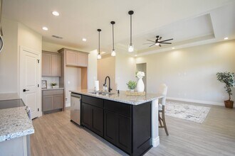 516 Windy Way Dr in Victoria, TX - Building Photo - Building Photo