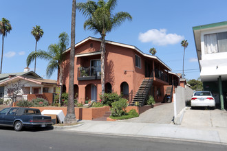 172 N Mariposa Ave in Los Angeles, CA - Building Photo - Primary Photo