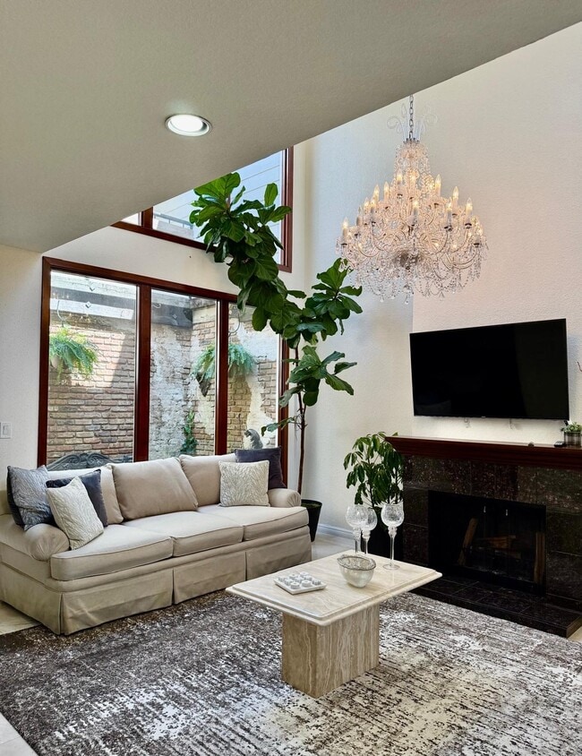 2323 Augusta Dr