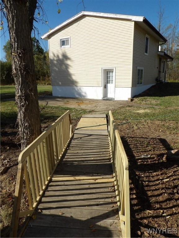 property at 10332 Transit Rd