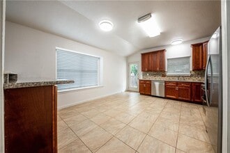 902 Mammoth Ct in Round Rock, TX - Building Photo - Building Photo