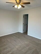 1201 Squirewood Way in Columbia, MO - Building Photo - Building Photo