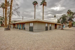 Glenn Isle in Glendale, AZ - Building Photo
