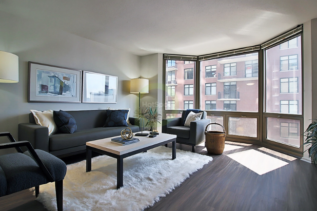 1229 N Dearborn St in Chicago, IL - Building Photo - Building Photo