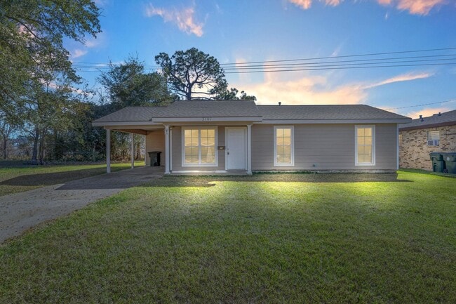 3107 Admiral King St in Lake Charles, LA - Foto de edificio - Building Photo