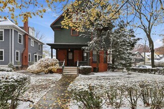 98 Barrington St in Rochester, NY - Building Photo - Building Photo