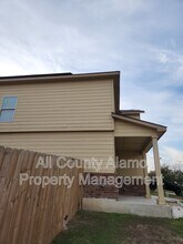 3714 Seco Tierra in San Antonio, TX - Building Photo - Building Photo