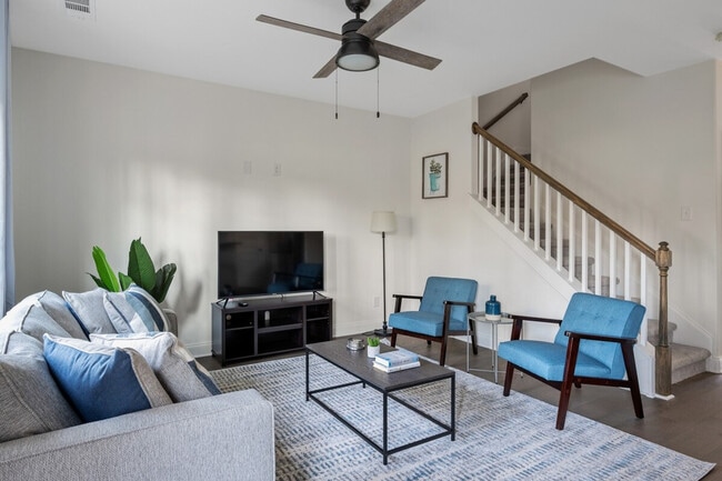 3319 Old Hickory Blvd in Nashville, TN - Foto de edificio - Building Photo