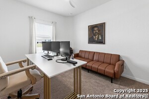 5903 Geronimo Vis in Seguin, TX - Foto de edificio - Building Photo