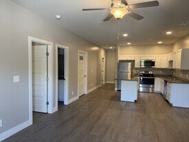 783 N St Paul St in Wichita, KS - Building Photo