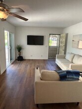 2905 Deacon St in Simi Valley, CA - Building Photo - Building Photo