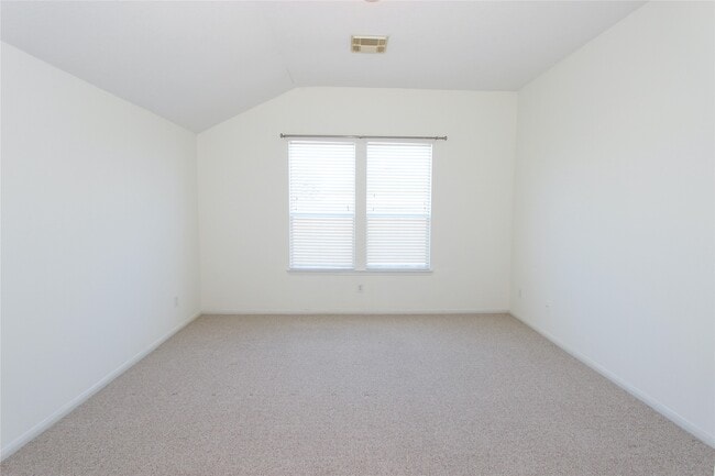 property at 2002 Lansing Cove Dr