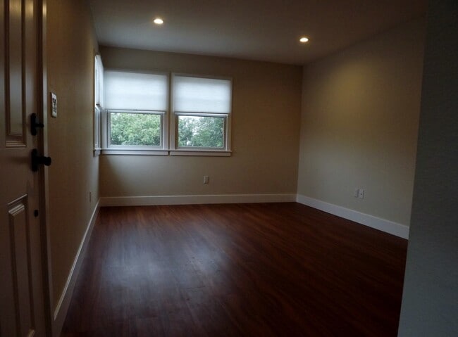 722 7th St in Coronado, CA - Building Photo - Building Photo