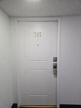 3930 S University Center Dr in Las Vegas, NV - Building Photo - Building Photo