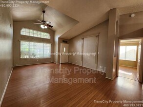1333 N Higley Rd in Mesa, AZ - Building Photo - Building Photo