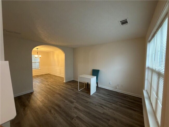 620 Manor Glen Dr in Suwanee, GA - Building Photo - Building Photo