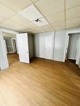 2114 S 11th St in Milwaukee, WI - Building Photo - Building Photo