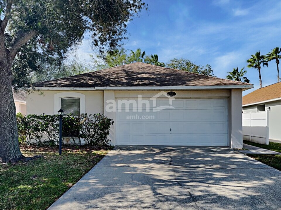 2724 Maderia Cir in Melbourne, FL - Building Photo