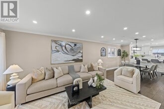 33 Hutton Crescent in Caledon, ON - Building Photo - Building Photo