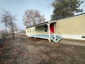 177 Glenroy St in Hamilton, MT - Building Photo - Building Photo
