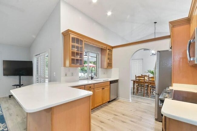 property at 691 Foresteria Ave