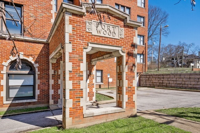 Fort Wood Apartments in Chattanooga, TN - Foto de edificio - Building Photo