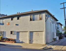 539 E 11th Street in Long Beach, CA - Building Photo