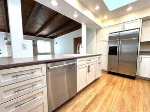 3553 Armstrong St in San Diego, CA - Building Photo - Building Photo