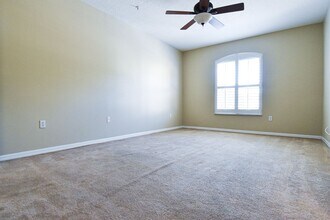 674 Sandy Neck Ln in Altamonte Springs, FL - Building Photo - Building Photo