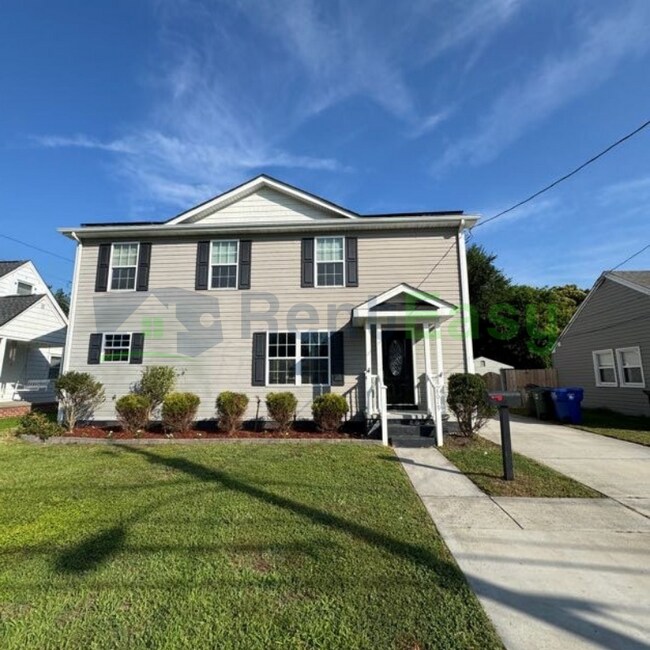 8019 Keene Rd in Norfolk, VA - Building Photo - Building Photo