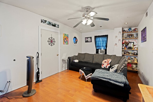 4512 S Fairfield Ave in Chicago, IL - Building Photo - Building Photo