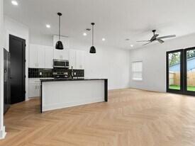 4226 Sterling St in Houston, TX - Building Photo