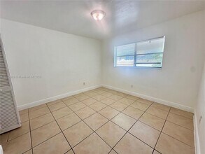 1947 Jefferson St in Hollywood, FL - Building Photo - Building Photo