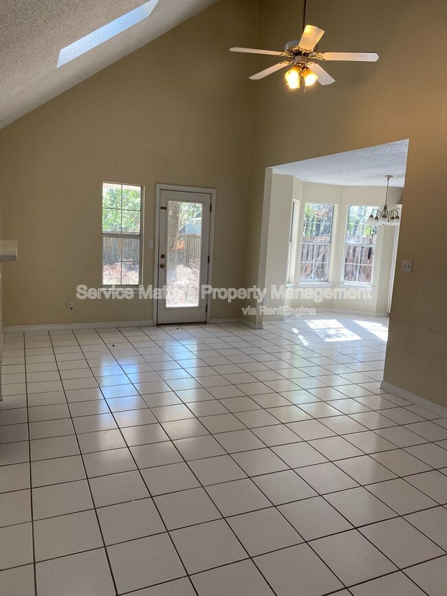 6969 Weatherwood Dr in Pensacola, FL - Foto de edificio - Building Photo
