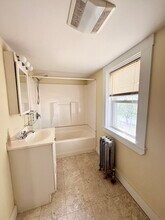 57 Adams Ave in Newton, MA - Building Photo - Building Photo