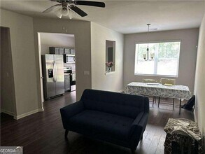 6270 Rockaway Rd in Atlanta, GA - Building Photo - Building Photo