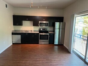 1401 E 4th St in Austin, TX - Building Photo - Building Photo