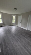 3854 W 40th St in Cleveland, OH - Foto de edificio - Building Photo