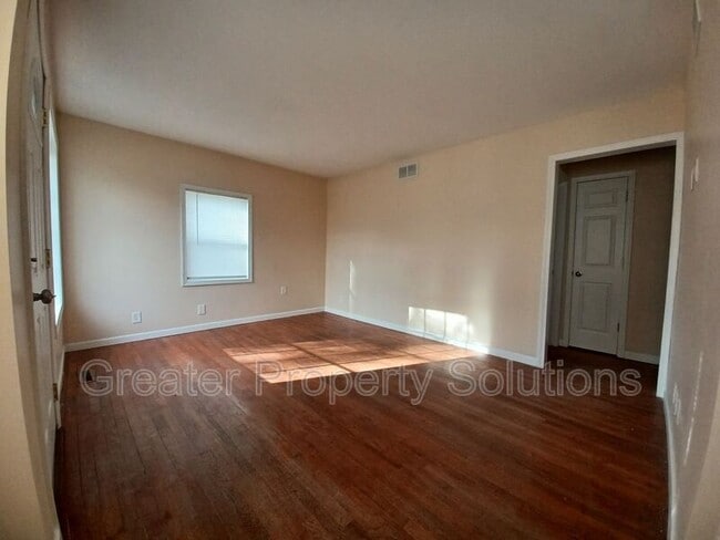 412 W South St in Crown Point, IN - Building Photo - Building Photo