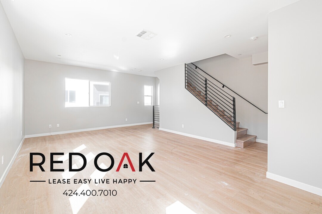 4506 Esmeralda St in Los Angeles, CA - Building Photo