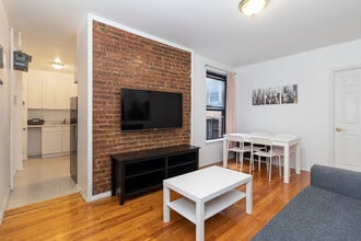 309-311-311 E 95th St in New York, NY - Building Photo - Building Photo