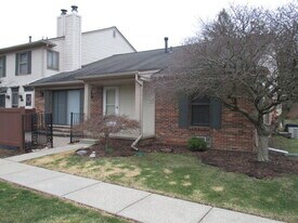 41094 Southwind Dr in Canton Township, MI - Building Photo