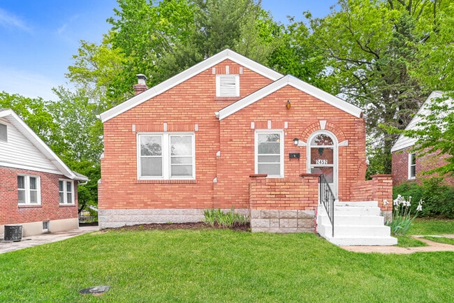 property at 2452 Ashland Ave