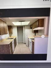 4608 W Maryland Ave, Unit 241 in Glendale, AZ - Building Photo - Building Photo