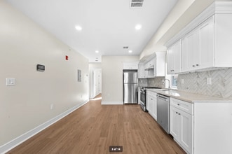 20 Joyce Kilmer Ave, Unit Unit 2 in New Brunswick, NJ - Foto de edificio - Building Photo